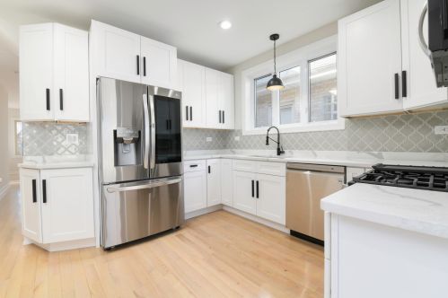 7810 Cressett Dr, Chicago IL  60707-1344 exterior