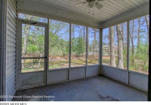 15 Swift Cir, Lakehurst NJ  08759-2949 exterior