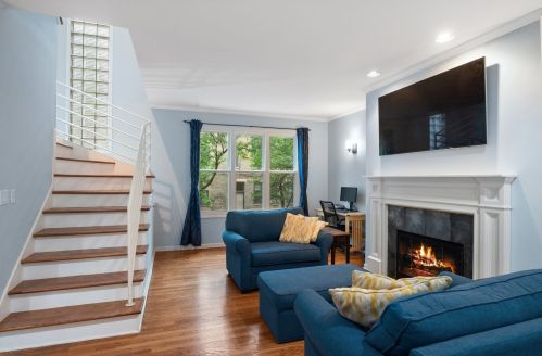 1401 Cleaver St, Chicago, IL 60642-2332