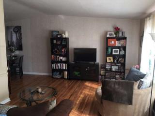 2327 Afton St, Philadelphia PA  19152-4105 exterior