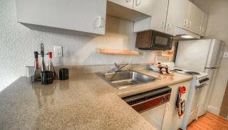 714 7th Ave, Seattle WA  98104-2909 exterior