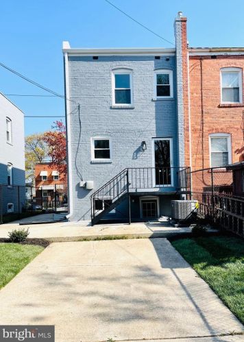 4533 Eads Pl, Washington DC  20019-4764 exterior