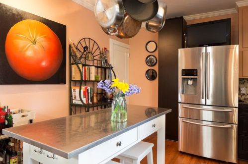 262 Gibbs Ave, Middletown RI 02840-2239 exterior