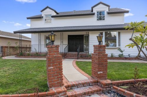 1850 Mariposa Ln, Fullerton CA  92833-1819 exterior