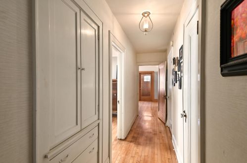 2476 Lefeber Ave, Milwaukee WI 53213-1220 exterior