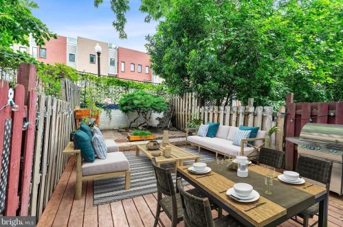 1338 Dexter Ter, Washington DC 20020-5203 exterior