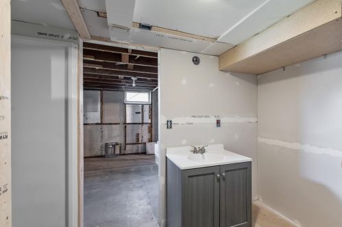 2580 17th Ave, Saint Paul MN  55109-1815 exterior