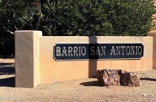 1070 Miles St, Tucson AZ 85719-6140 exterior