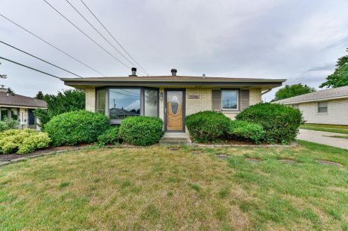 5340 Whitaker Ave, Milwaukee, WI 53220-3536