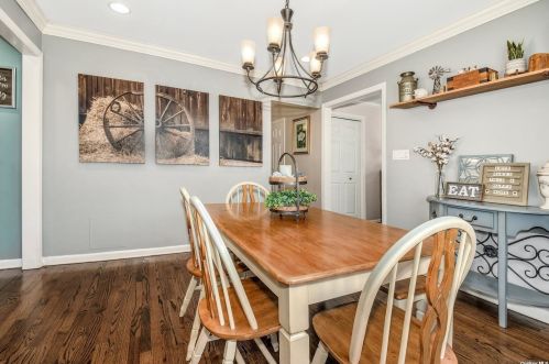 11 St, Huntington Station NY 11746-1332 exterior