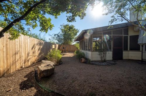 612 Colonial Park Blvd, Austin TX 78745-1790 exterior