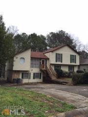 2814 Mountbery Dr, Lithonia, GA 30039-8023