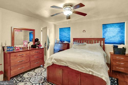 886 Vaughn Rd, Pottstown PA exterior