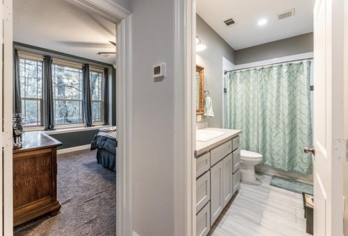 39 Forest Dr, Huntsville TX 77340-5676 exterior