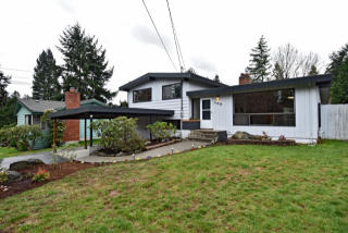349 193 St, Seattle WA  98155-2751 exterior