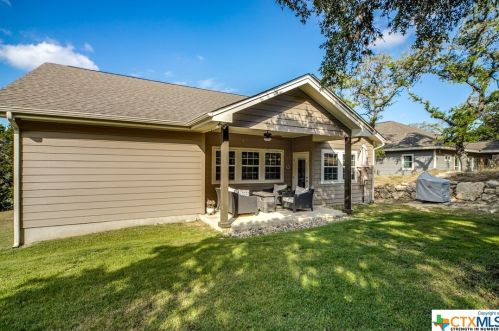 1133 Overbrook Ln, Spring Branch TX 78070-5363 exterior