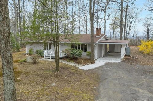 37 Emperor Ln, Montgomery NY  12549-1919 exterior