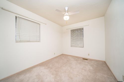 802 Ln Wl Dr, Longview TX 75604-4016 exterior