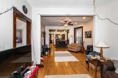 2723 Kimball Ave, Chicago IL 60647-1222 exterior