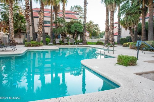 4279 River Grove Cir, Tucson AZ  85719-1174 exterior