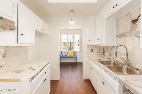 4530 7 St, Tucson AZ 85719-5506 exterior