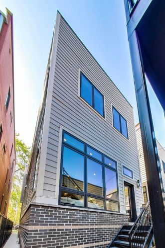 3619 Hermitage Ave, Chicago IL 60613-3506 exterior