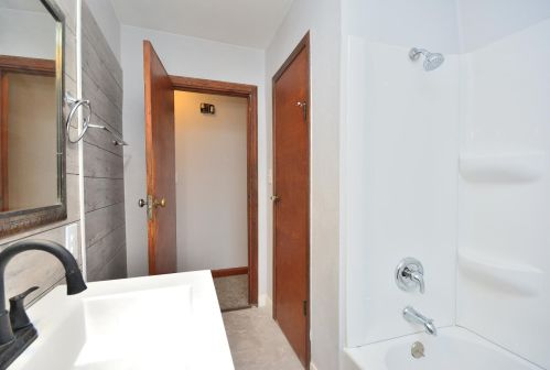 8526 Keefe Ave, Milwaukee WI  53222-2821 exterior