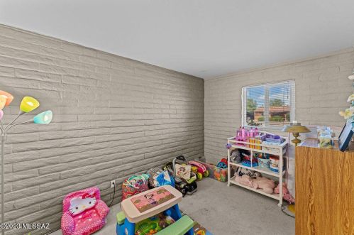 1066 Abrego Dr, Green Valley AZ 85614-3640 exterior