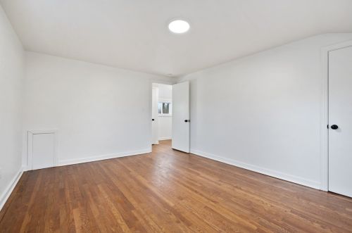 1307 Jefferson Heights Rd, Pittsburgh PA  15235-4807 exterior