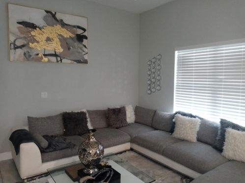 556 Whitmore Dr, Fort Pierce FL 34984-4563 exterior