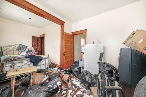 1918 Kedzie Ave, Chicago IL 60805-1646 exterior