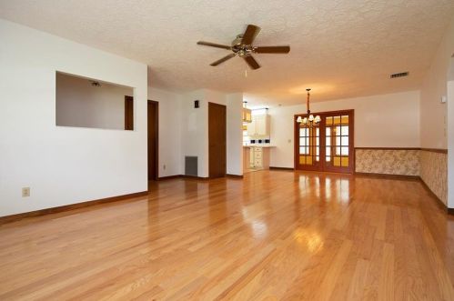 440 Ravenswood Ln, Fort Pierce FL 34983-2081 exterior