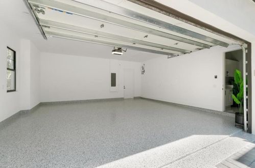 4348 6 Ave, Naples FL 34120-4946 exterior