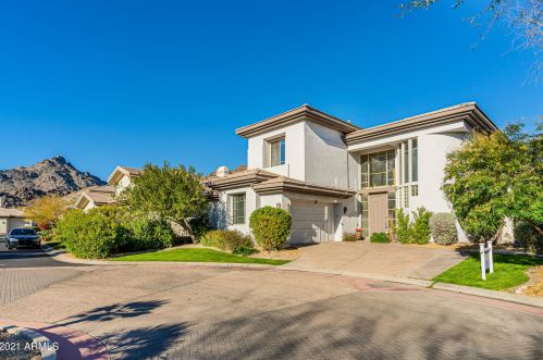 6413 31st St, Phoenix AZ 85008-1127 exterior