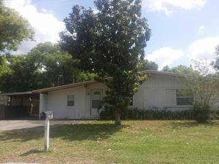 6208 10th St, Zephyrhills, FL 33542-3546