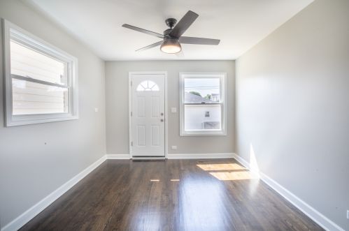 4572 Melvina Ave, Chicago IL  60630-3014 exterior