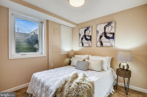 9103 1st Ave, Silver Spring MD 20912-4654 exterior