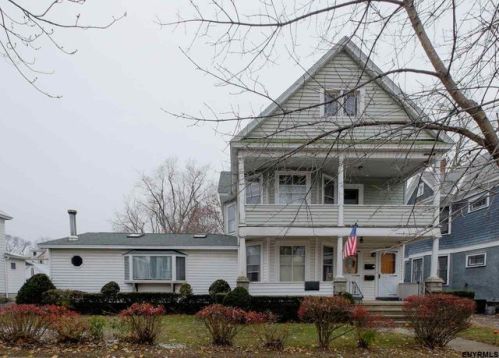 1017 Baker Ave, Schenectady NY  12309-5148 exterior