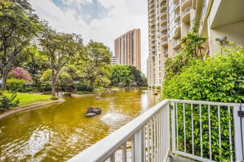 469 Ena Rd, Honolulu HI  96815-1749 exterior