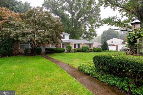 3597 Cranberry Dr, Huntingdon Valley, PA 19006-3046