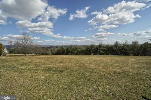 6705 Christmasberry Ct, Middletown MD exterior