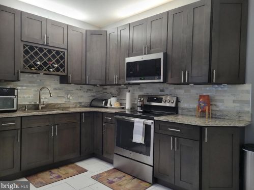 531 Benner St, Philadelphia PA 19149-3214 exterior