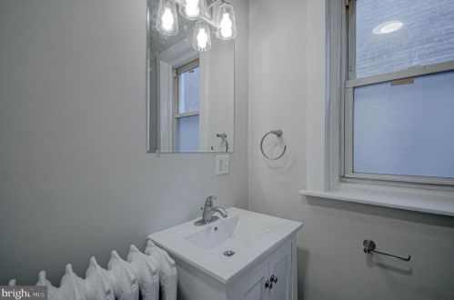 135 56 St, Philadelphia PA 19131-1310 exterior