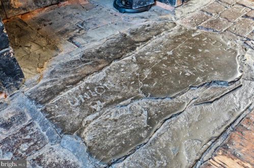 2 Riverside Dr, Princeton NJ 08540-4017 exterior