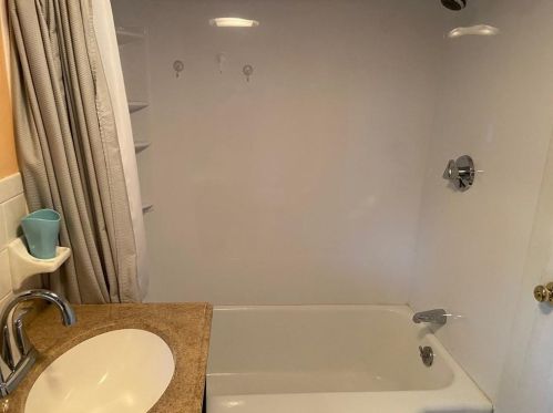 14 Aventine Ave, Providence RI 02904-1211 exterior