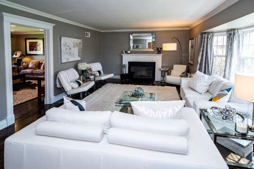 972 Fox Ln, Milwaukee, WI 53217-2807