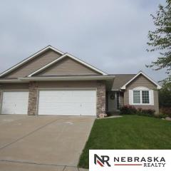 19604 Poppleton Ave, Omaha, NE 68130-2953