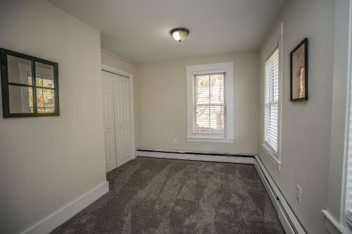 16 Livermore St, Wilton NH 03086-5502 exterior