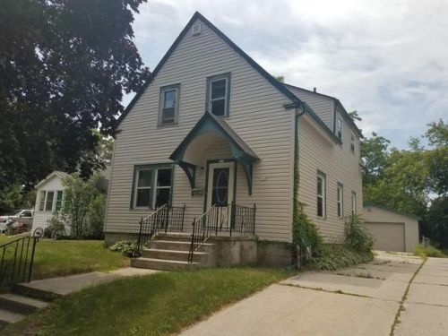 914 16th St, Manitowoc, WI 54220-3106