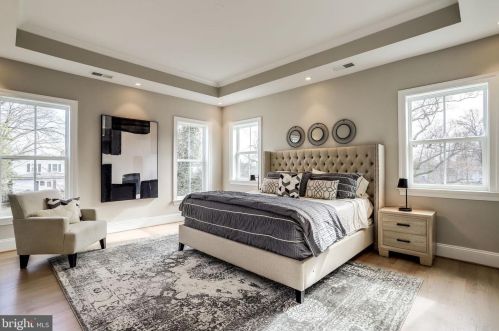 2733 1 St, Arlington VA 22203-2639 exterior